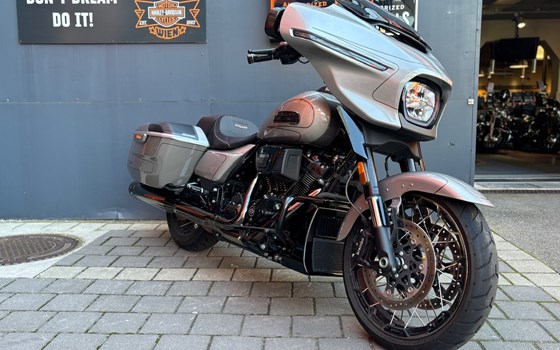 Gebrauchtmotorrad Harley-Davidson CVO Street Glide FLHXSE - Bild 1 Gebrauchtmotorrad Harley-Davidson CVO Street Glide FLHXSE - Bild 1