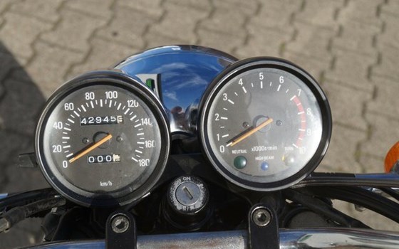 Gebrauchtmotorrad Yamaha SR 500 - Bild 11