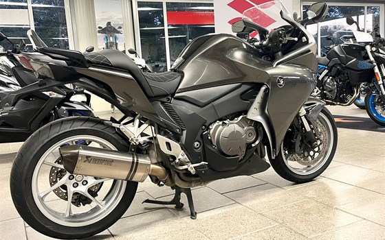 Gebrauchtmotorrad Honda VFR1200 FD - Bild 7