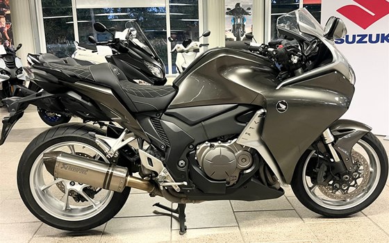 Gebrauchtmotorrad Honda VFR1200 FD - Bild 8