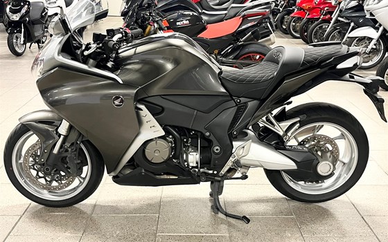 Gebrauchtmotorrad Honda VFR1200 FD - Bild 9