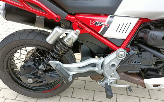 Gebrauchtmotorrad Moto Guzzi V85 TT Evoactive Graphics - Bild 16 Gebrauchtmotorrad Moto Guzzi V85 TT Evoactive Graphics - Bild 16