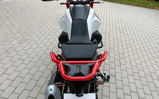 Gebrauchtmotorrad Moto Guzzi V85 TT Evoactive Graphics - Bild 8 Gebrauchtmotorrad Moto Guzzi V85 TT Evoactive Graphics - Bild 8