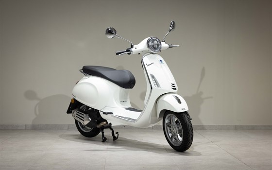 Neufahrzeug Vespa Primavera 50 4T - Bild 1