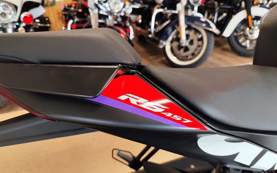Neufahrzeug Aprilia RS 457 - Bild 10 Neufahrzeug Aprilia RS 457 - Bild 10