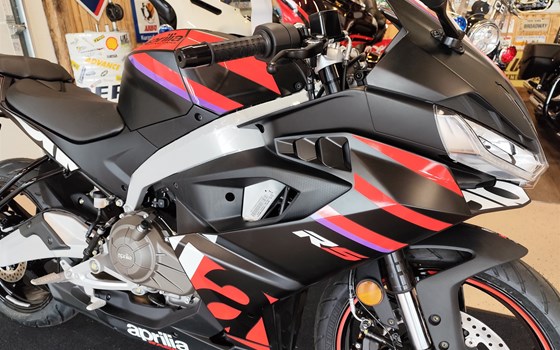 Neufahrzeug Aprilia RS 457 - Bild 8 Neufahrzeug Aprilia RS 457 - Bild 8