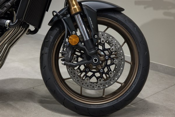 Honda CB650R E-Clutch (matt schwarz) - Bild 7