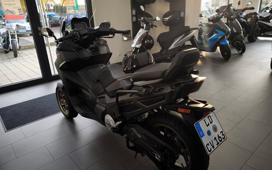 Gebrauchtmotorrad Kymco CV3 550i ABS - Bild 6