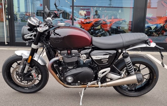 Triumph Speed Twin 1200