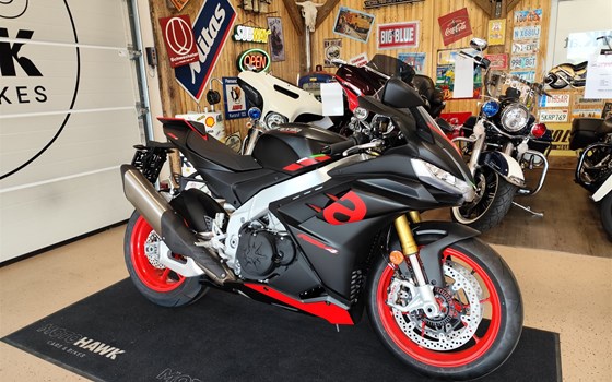 Neufahrzeug Aprilia RSV4 1100 - Bild 2 Neufahrzeug Aprilia RSV4 1100 - Bild 2