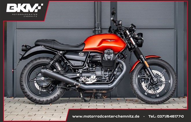 Moto Guzzi V7 Stone