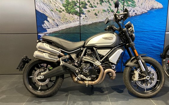 Gebrauchtmotorrad Ducati Scrambler 1100 Dark PRO - Bild 4 Gebrauchtmotorrad Ducati Scrambler 1100 Dark PRO - Bild 4