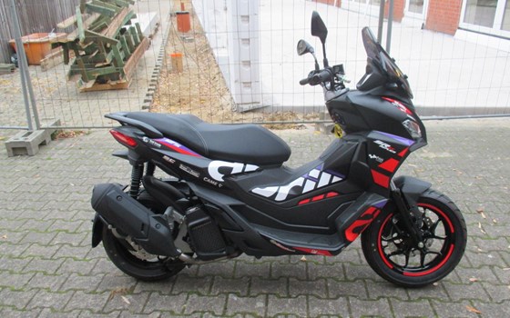 Neufahrzeug Aprilia SR GT Sport 125 - Bild 2