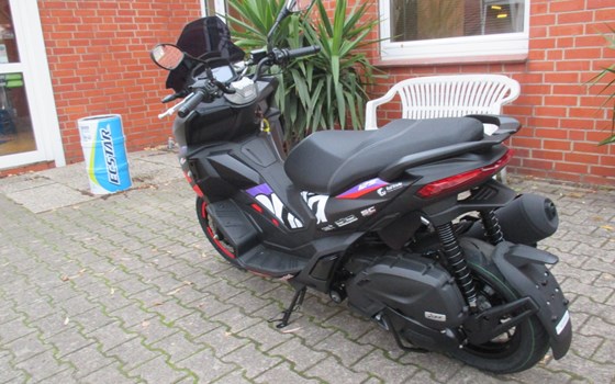 Neufahrzeug Aprilia SR GT Sport 125 - Bild 5