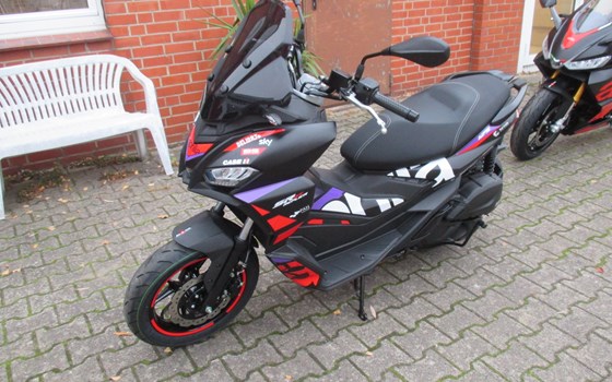 Neufahrzeug Aprilia SR GT Sport 125 - Bild 6