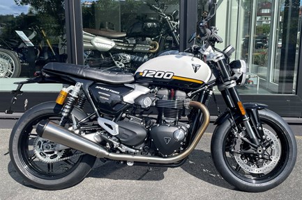 Triumph Speed Twin 1200