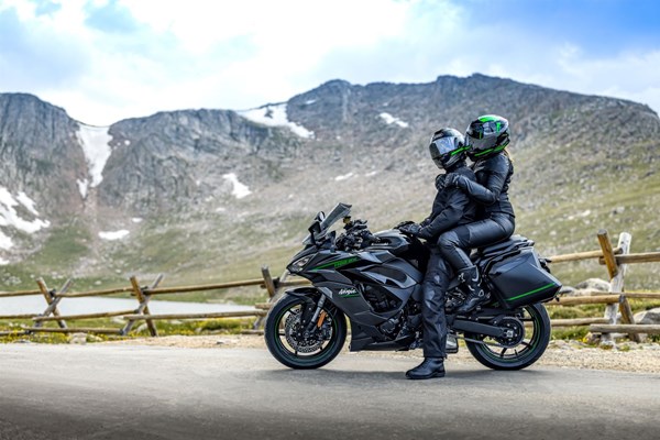 Kawasaki Ninja 1100SX (GY1: Gray / Black) - Bild 7