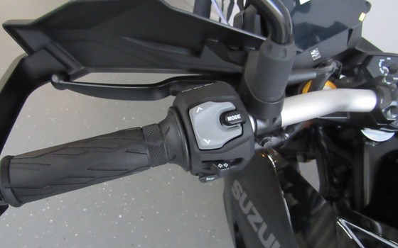 Gebrauchtmotorrad Suzuki V-Strom 800DE - Bild 9