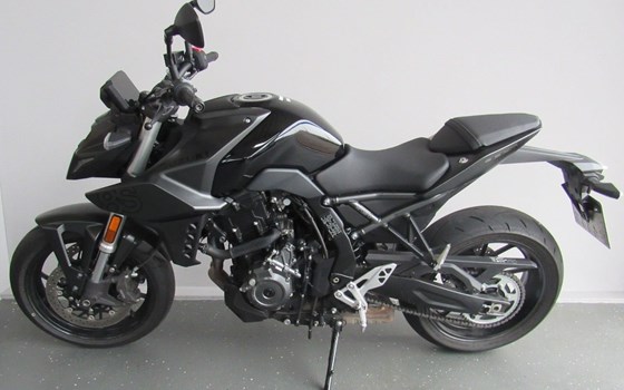 Gebrauchtmotorrad Suzuki GSX-8S - Bild 1