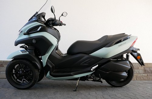 Neumotorrad Yamaha Tricity 300