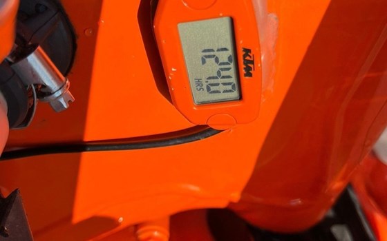 Gebrauchtmotorrad KTM 450 SX - Bild 3 Gebrauchtmotorrad KTM 450 SX - Bild 3