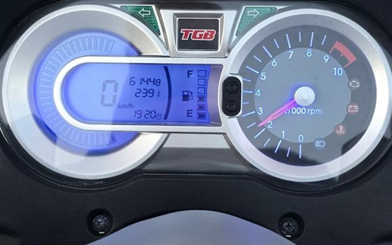 Gebrauchtmotorrad TGB X-Motion 300 - Bild 3 Gebrauchtmotorrad TGB X-Motion 300 - Bild 3