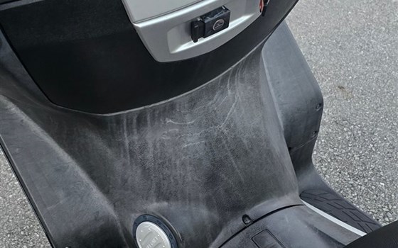 Gebrauchtmotorrad TGB X-Motion 300 - Bild 7 Gebrauchtmotorrad TGB X-Motion 300 - Bild 7
