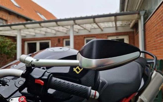 Gebrauchtmotorrad Triumph Speed Triple S - Bild 3