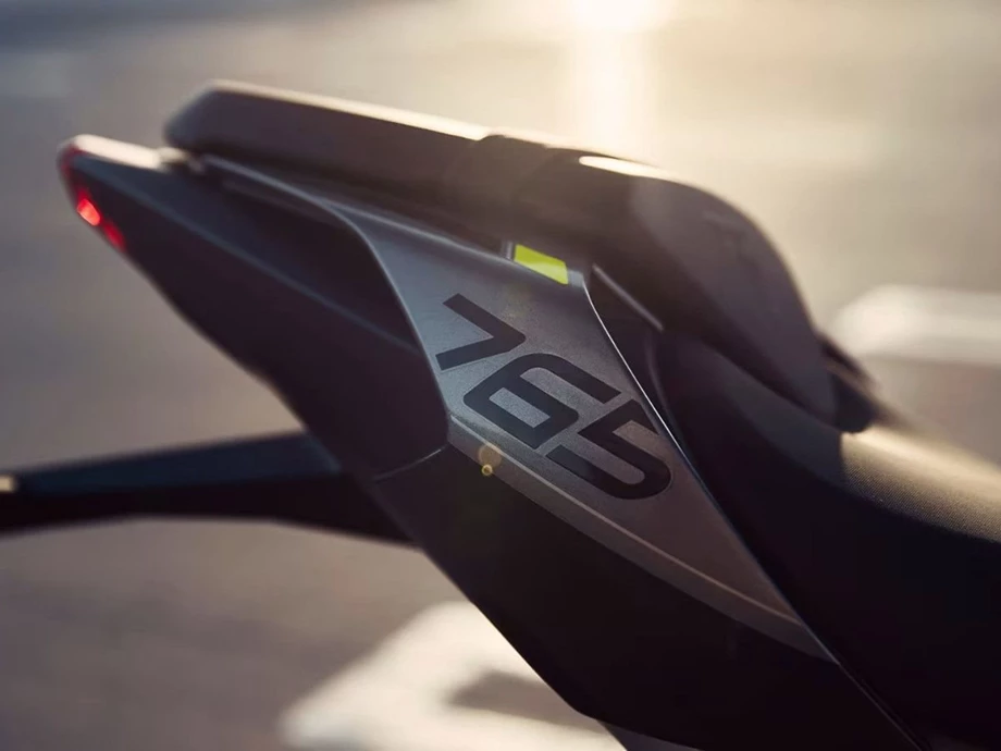 Angebot Triumph Street Triple R Bild 11: Angebot Triumph Street Triple R