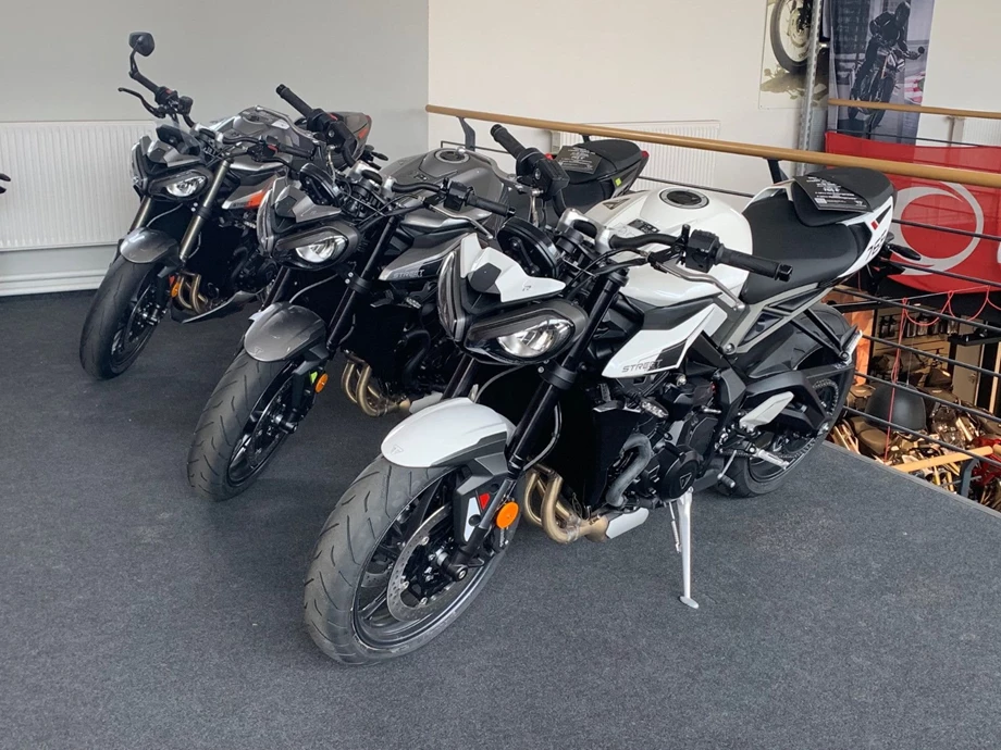 Angebot Triumph Street Triple R Bild 4: Angebot Triumph Street Triple R