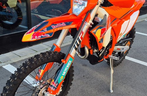 Neumotorrad KTM 350 EXC-F