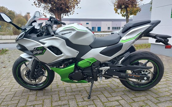 Neufahrzeug Kawasaki Ninja 7 Hybrid - Bild 12