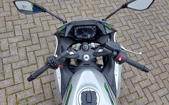 Neufahrzeug Kawasaki Ninja 7 Hybrid - Bild 14
