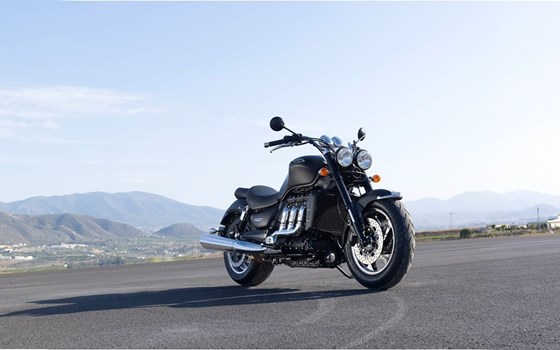 Gebrauchtmotorrad Triumph Rocket III Roadster - Bild 3 Gebrauchtmotorrad Triumph Rocket III Roadster - Bild 3