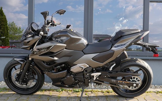 Gebrauchtmotorrad Kawasaki Z7 Hybrid - Bild 2
