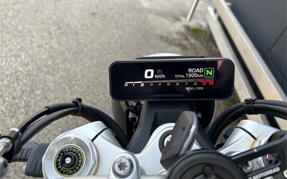 Gebrauchtmotorrad BMW R 12 nineT - Bild 4 Gebrauchtmotorrad BMW R 12 nineT - Bild 4