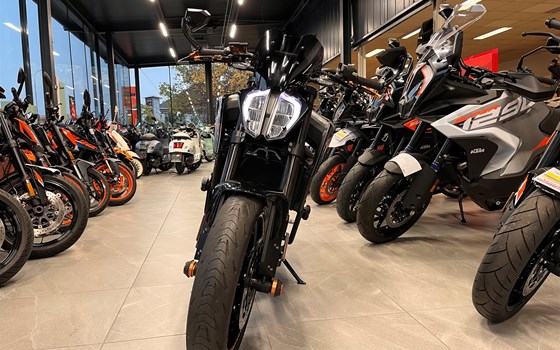 Gebrauchtmotorrad KTM 790 Duke - Bild 2 Gebrauchtmotorrad KTM 790 Duke - Bild 2