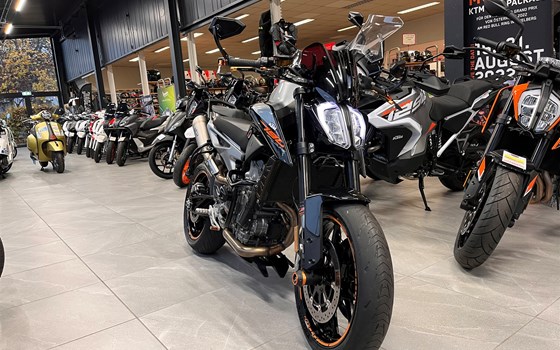 Gebrauchtmotorrad KTM 790 Duke - Bild 1 Gebrauchtmotorrad KTM 790 Duke - Bild 1
