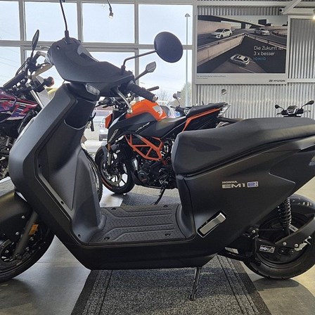 Honda EM1 e