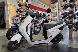 Offer Honda EM1 e