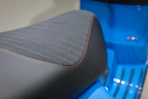 Vespa GTS 310 SuperSport (Blu Ecleticco) - Bild 10