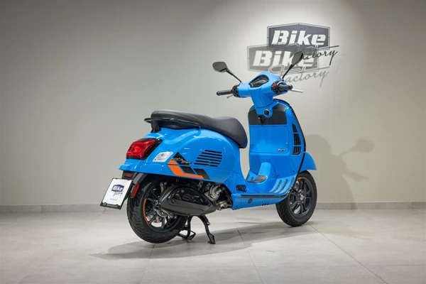 Vespa GTS 310 SuperSport (Blu Ecleticco) - Bild 2