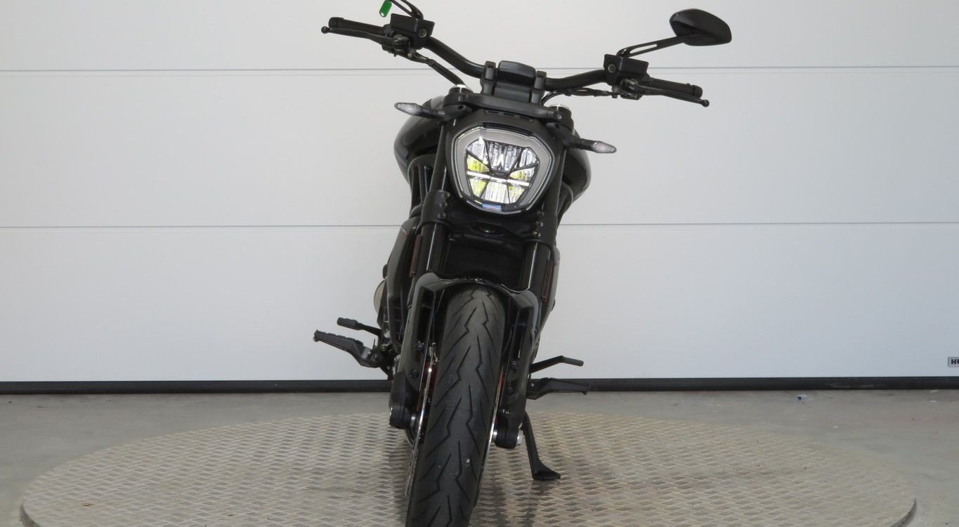 Offer Ducati XDiavel Nera