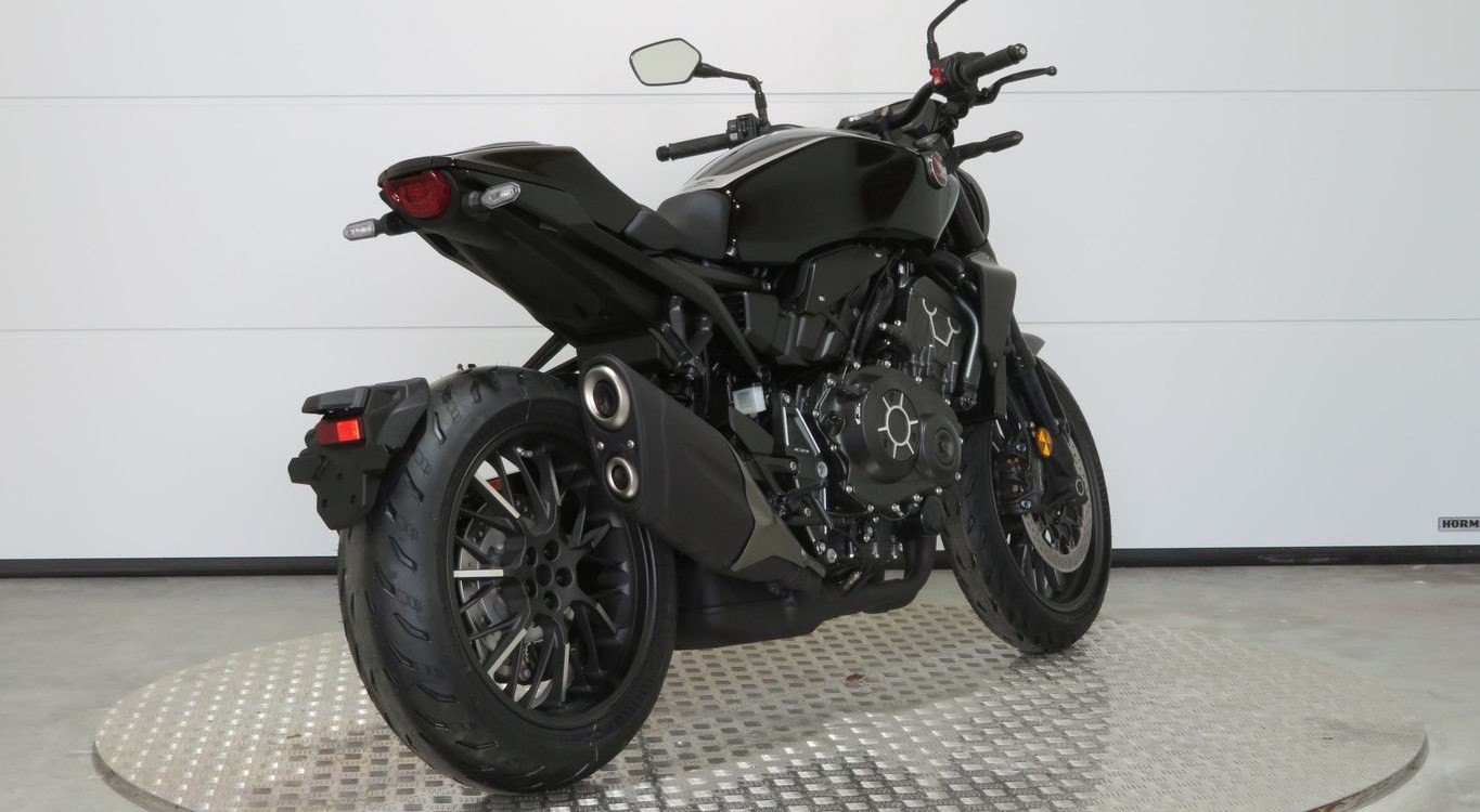 Offer Honda CB1000R Black Edition