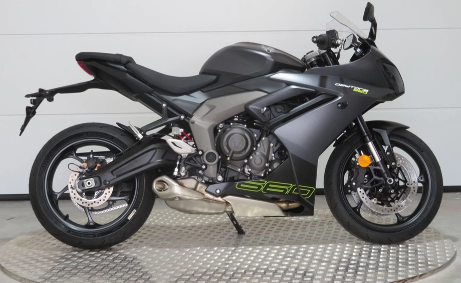 Angebot Triumph Daytona 660 Bild 10: Angebot Triumph Daytona 660