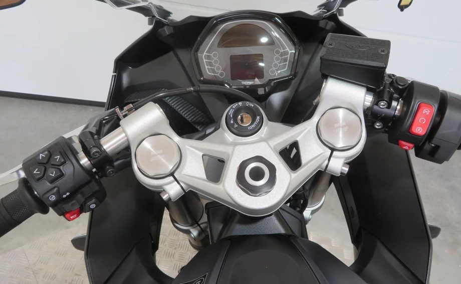 Angebot Triumph Daytona 660 Bild 2: Angebot Triumph Daytona 660