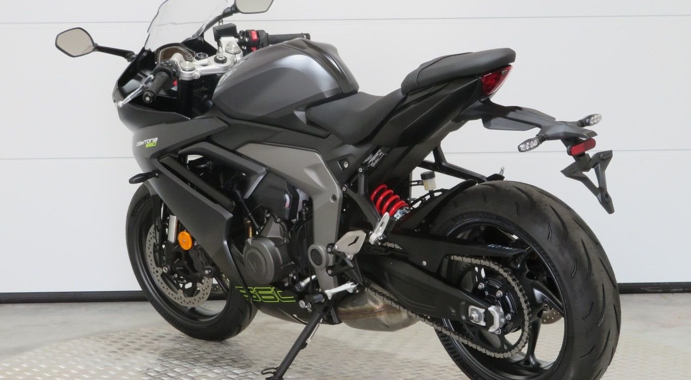 Offer Triumph Daytona 660