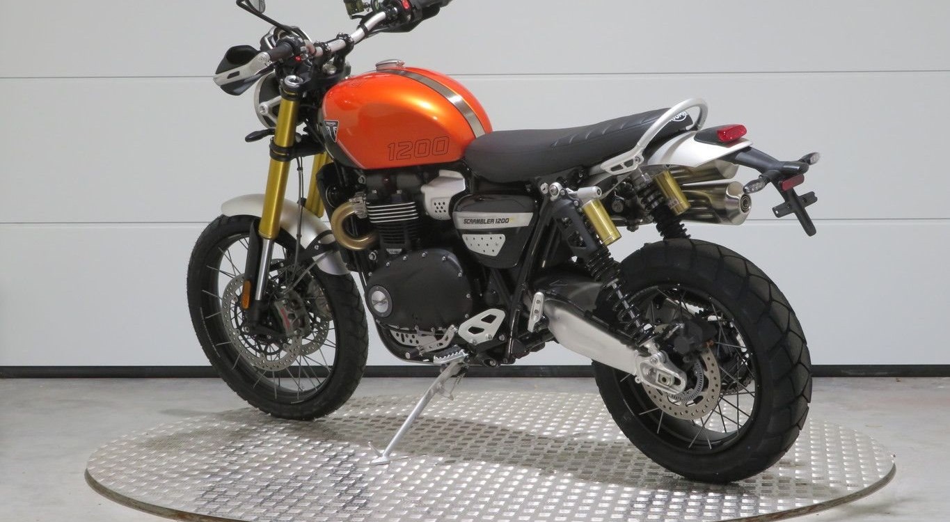 Offer Triumph Scrambler 1200 XE