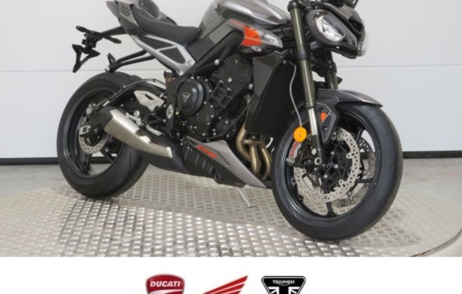 Triumph Street Triple 765 RS