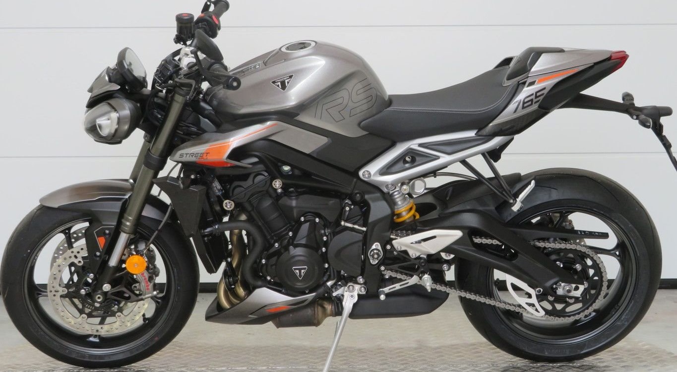 Offer Triumph Street Triple 765 RS